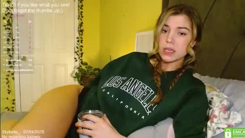 Snapshot of skybella_ chatting on 4, 2, 2025 Skylar online show from 4, 2, 2025