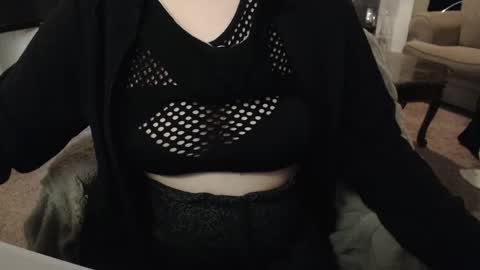 SKYLE   online show from 27, 10, 2025