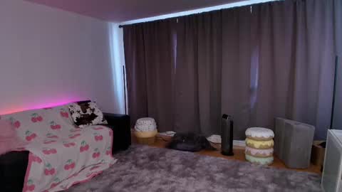 Skye Watson online show from 27, 3, 2026