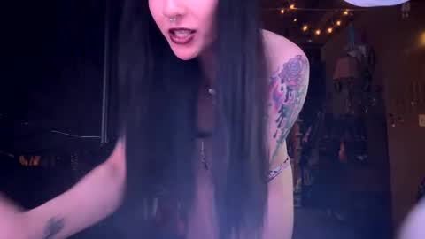 Snapshot of skylar_doll_rose chatting on 16, 12, 2025 skylar_doll_rose online show from 16, 12, 2025