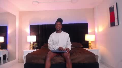 SKYLERBIGXXX online show from 12, 7, 2026