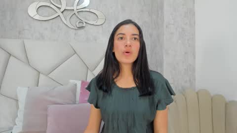 Snapshot of skylerwhite02 chatting on 8, 11, 2025 Skyler online show from 8, 11, 2025