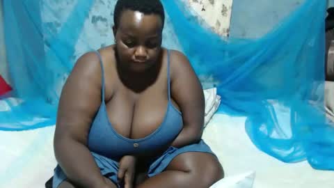 Snapshot of skylla07 chatting on 31, 5, 2026 sheliah online show from 31, 5, 2026