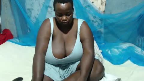 Snapshot of skylla07 chatting on 2, 6, 2026 sheliah online show from 2, 6, 2026