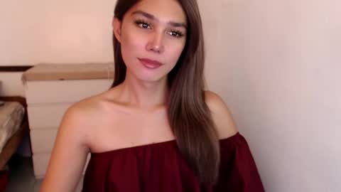 Snapshot of skyllerkent chatting on 16, 12, 2025 Sky online show from 16, 12, 2025