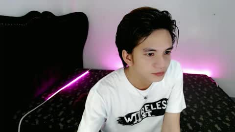 Snapshot of skyloquitexx chatting on 5, 4, 2026 skyler online show from 5, 4, 2026