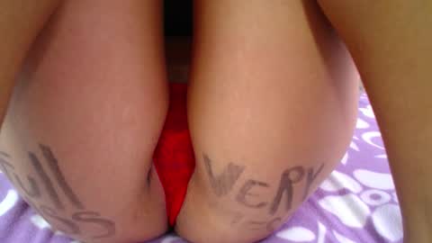 Snapshot of skynny_horney chatting on 20, 12, 2024 Skynny online show from 20, 12, 2024