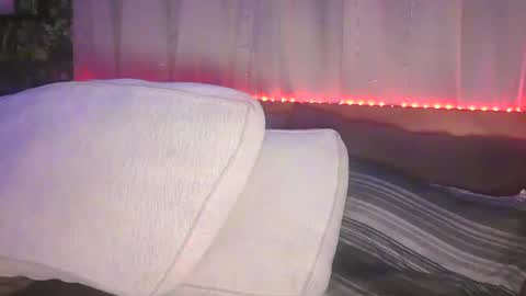 skyonetoo3 online show from 4, 10, 2025