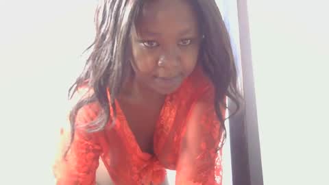 Snapshot of skyy_brown chatting on 21, 1, 2025 Bella online show from 21, 1, 2025