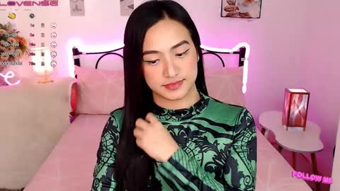 Queen Cyrine online show from 27, 2, 2025