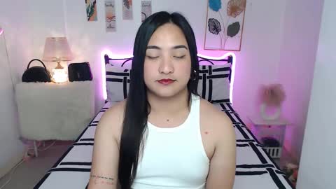 Queen Cyrine online show from 13, 3, 2026