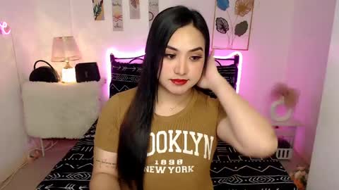 Queen Cyrine online show from 11, 4, 2026