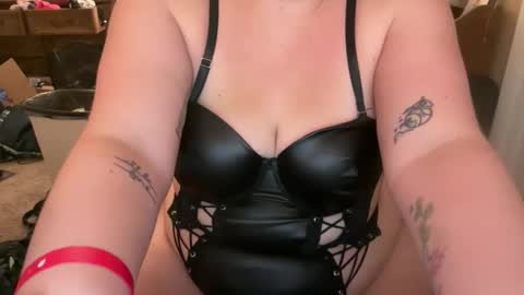 Snapshot of sleepyangel222 chatting on 19, 10, 2025 sleepyangel222 online show from 19, 10, 2025