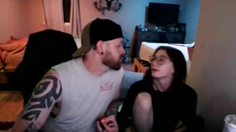 Snapshot of sleepysirenn chatting on 12, 4, 2026 Hair Nails online show from 12, 4, 2026