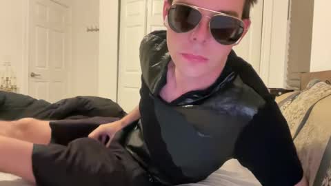 Snapshot of slickentertainment chatting on 8, 3, 2025 slickentertainment online show from 8, 3, 2025