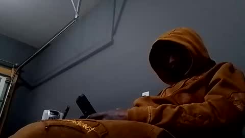 Snapshot of slickerthan12 chatting on 5, 2, 2025 BBC Hanging online show from 5, 2, 2025