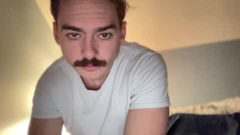 Snapshot of slickmass chatting on 28, 1, 2025 SlickMass online show from 28, 1, 2025