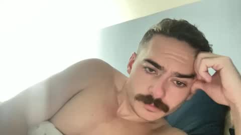 Snapshot of slickmass chatting on 3, 11, 2025 SlickMass online show from 3, 11, 2025