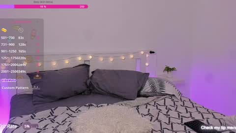 Snapshot of slim_jen chatting on 29, 12, 2024 slim_jen online show from 29, 12, 2024