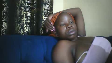 slim_petite_ebony online show from 23, 5, 2026