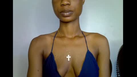 Snapshot of slim_petitqueen chatting on 20, 12, 2025 Alice online show from 20, 12, 2025