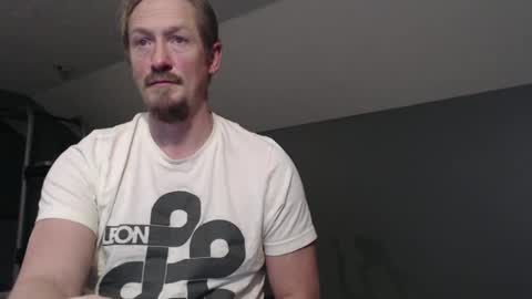 Snapshot of slimjp chatting on 22, 12, 2024 slimjp online show from 22, 12, 2024