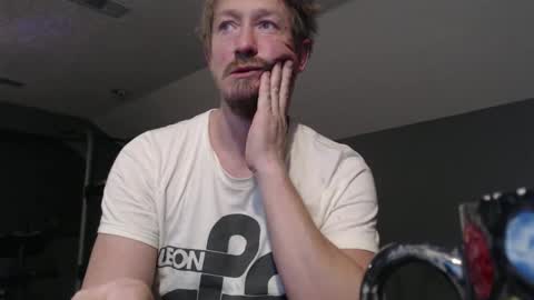 Snapshot of slimjp chatting on 23, 12, 2024 slimjp online show from 23, 12, 2024