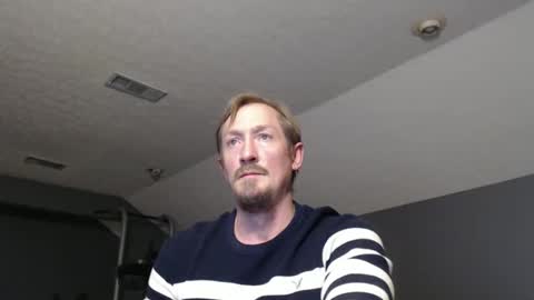 Snapshot of slimjp chatting on 23, 12, 2024 slimjp online show from 23, 12, 2024