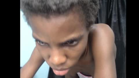 Snapshot of slimzyxdoll chatting on 21, 2, 2025 slimzyxdoll online show from 21, 2, 2025