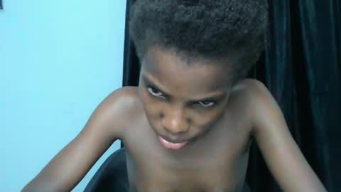 Snapshot of slimzyxdoll chatting on 7, 3, 2025 slimzyxdoll online show from 7, 3, 2025