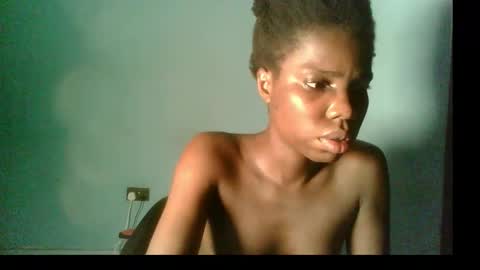 Snapshot of slimzyxdoll chatting on 9, 9, 2025 slimzyxdoll online show from 9, 9, 2025