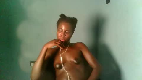 Snapshot of slimzyxdoll chatting on 18, 9, 2025 slimzyxdoll online show from 18, 9, 2025