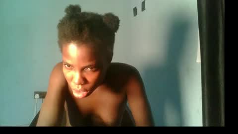 Snapshot of slimzyxdoll chatting on 26, 9, 2025 slimzyxdoll online show from 26, 9, 2025