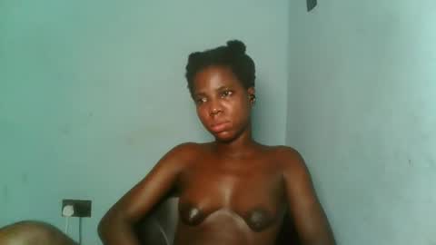 Snapshot of slimzyxdoll chatting on 6, 10, 2025 slimzyxdoll online show from 6, 10, 2025