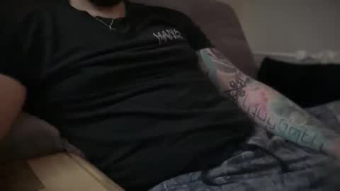 Snapshot of slovakman69 chatting on 18, 10, 2025 just chillin online show from 18, 10, 2025