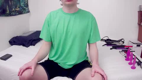 Snapshot of slut_gianni chatting on 30, 9, 2025 Little Slut online show from 30, 9, 2025
