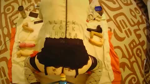 Snapshot of slutgurl_pdx chatting on 7, 3, 2026 slutgurl_pdx online show from 7, 3, 2026