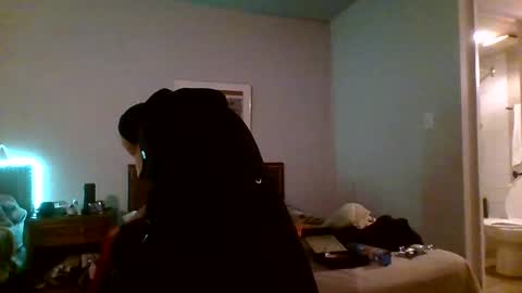 Snapshot of slutman777 chatting on 9, 1, 2025 Phillup Slutz online show from 9, 1, 2025