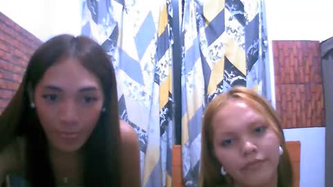 Snapshot of sluts_cummer chatting on 3, 12, 2025 sluts_cummer online show from 3, 12, 2025