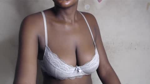 Snapshot of sluttx_choco chatting on 7, 5, 2026 sluttx_choco online show from 7, 5, 2026