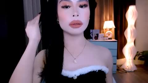 slutty_aurora online show from 24, 9, 2025