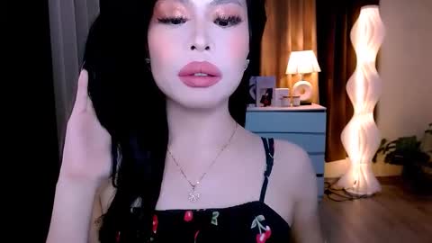 slutty_aurora online show from 25, 9, 2025