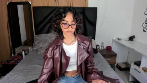 slutty_venus7 online show from 14, 7, 2026