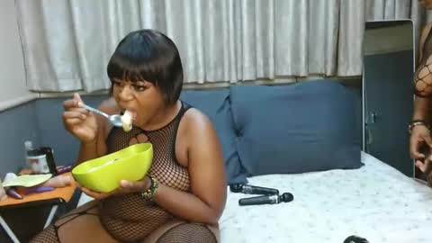 sluttyangelxxxx online show from 22, 2, 2026