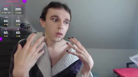 Snapshot of sluttyhorrorparty chatting on 6, 11, 2025 Natsu online show from 6, 11, 2025