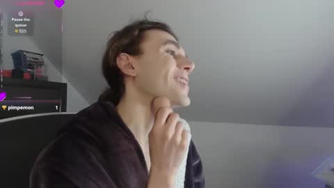 Snapshot of sluttyhorrorparty chatting on 1, 12, 2025 Natsu online show from 1, 12, 2025