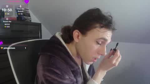 Snapshot of sluttyhorrorparty chatting on 10, 2, 2026 Natsu online show from 10, 2, 2026