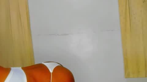 Snapshot of sluttysam_ chatting on 14, 10, 2025 Sexyslutt online show from 14, 10, 2025