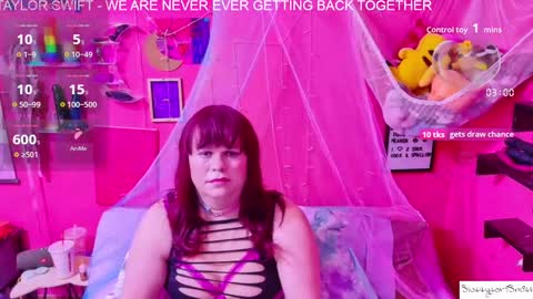 Tori Smith online show from 12, 9, 2025