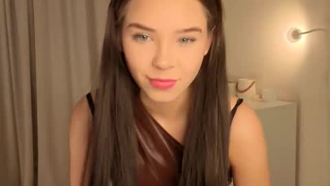 Lily online show from 12, 11, 2025